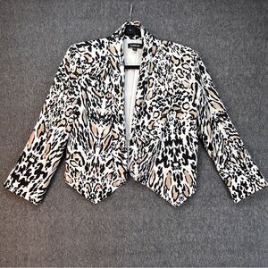 Bebe Blazer Womens Medium White Black Tan Animal Print Open Front Cropped Satin